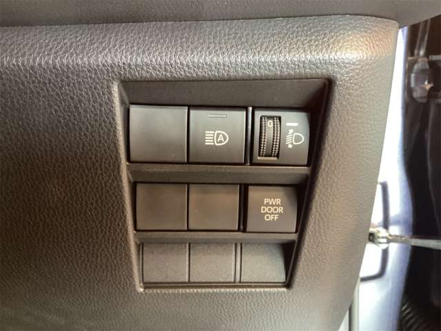 トヨタ ノア ２．０ Ｓ－Ｇ R5年 (近畿) 99