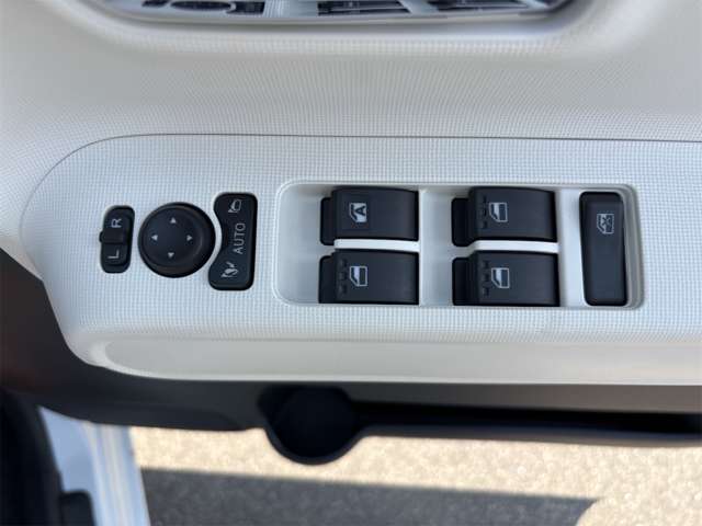 ダイハツ ムーヴ　キャンバス ６６０ ストライプス Ｇ R8年 (近畿) 99