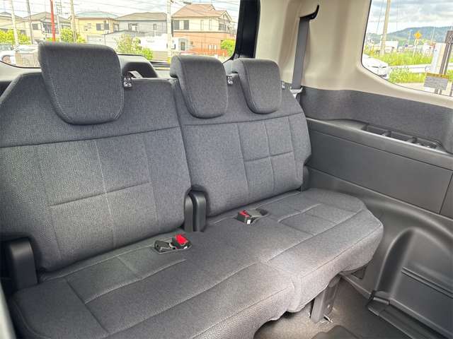 ホンダ ステップワゴン　ハイブリッド ２．０ Ｅ：ＨＥＶ エアー ＥＸ R7年 (近畿) 99