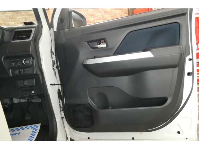 トヨタ ルーミー １．０ カスタム Ｇ ４ＷＤ R7年 (東北) 99