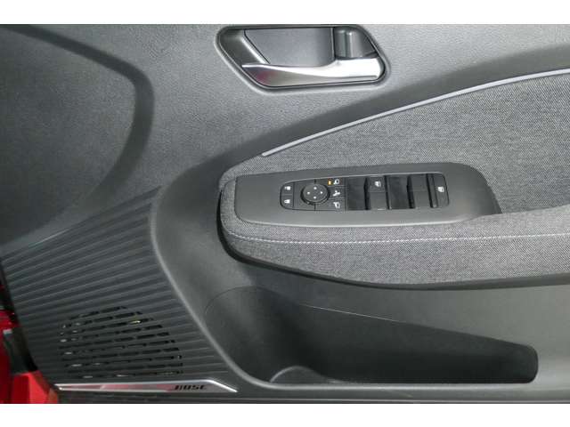 日産 ノートオーラ １．２ Ｇ ＦＯＵＲ ４ＷＤ R7年 (東北) 99