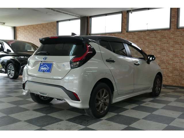 トヨタ アクア １．５ Ｚ ラフィネ Ｅ－ＦＯＵＲ ４ＷＤ R7年 (東北) 99