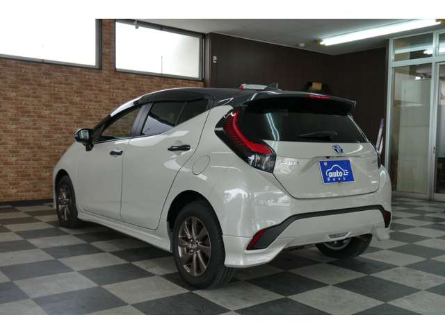 トヨタ アクア １．５ Ｚ ラフィネ Ｅ－ＦＯＵＲ ４ＷＤ R7年 (東北) 99