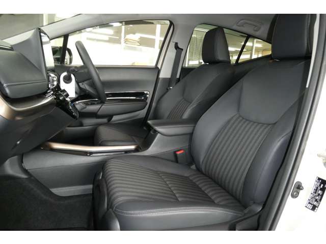 トヨタ アクア １．５ Ｚ ラフィネ Ｅ－ＦＯＵＲ ４ＷＤ R7年 (東北) 99