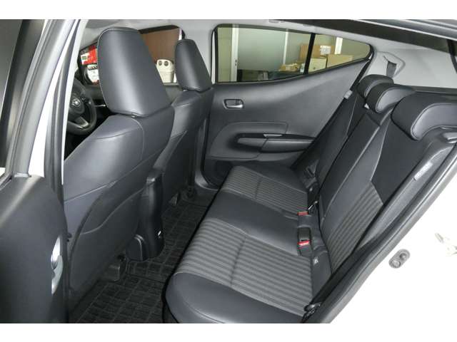 トヨタ アクア １．５ Ｚ ラフィネ Ｅ－ＦＯＵＲ ４ＷＤ R7年 (東北) 99