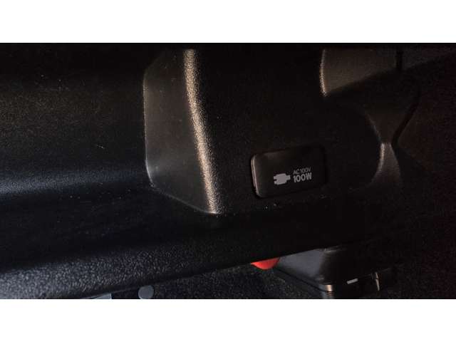 トヨタ ハイエースバン ２．８ スーパーＧＬ ダークプライムＩＩ ロングボディ ディーゼルターボ ４ＷＤ R6年 (関東) 99