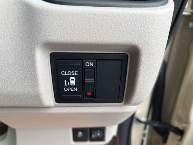 ホンダ Ｎ　ＢＯＸ ６６０ ファッションスタイル モノトーン R8年 (近畿) 99