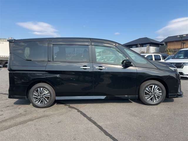 日産 セレナ １．４ Ｅ－ＰＯＷＥＲ ハイウェイスターＶ R7年 (近畿) 99