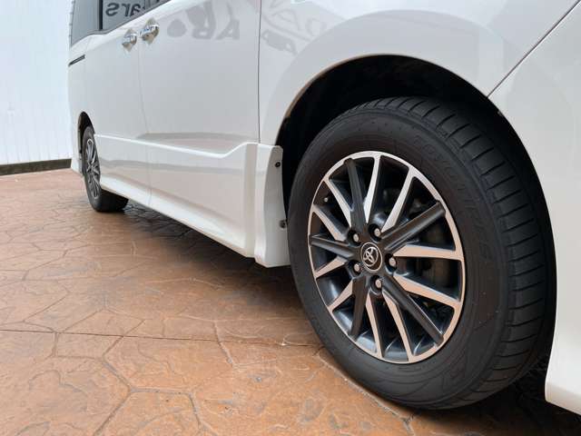 トヨタ ヴォクシー ２．０ ＺＳ H26年 (中国) 99