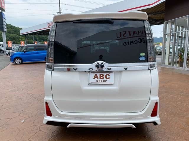 トヨタ ヴォクシー ２．０ ＺＳ H26年 (中国) 99