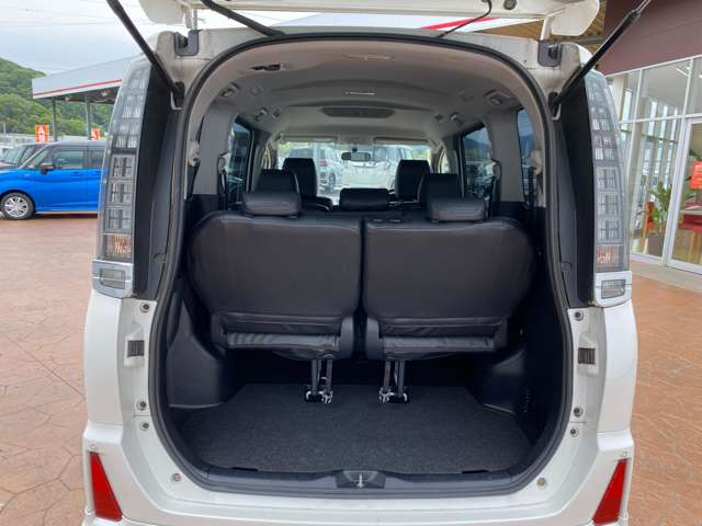 トヨタ ヴォクシー ２．０ ＺＳ H26年 (中国) 99