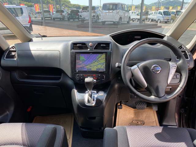 日産 セレナ ２．０ ハイウェイスター Ｇ Ｓ－ＨＹＢＲＩＤ H25年 (中国) 99