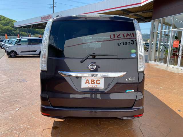 日産 セレナ ２．０ ハイウェイスター Ｇ Ｓ－ＨＹＢＲＩＤ H25年 (中国) 99