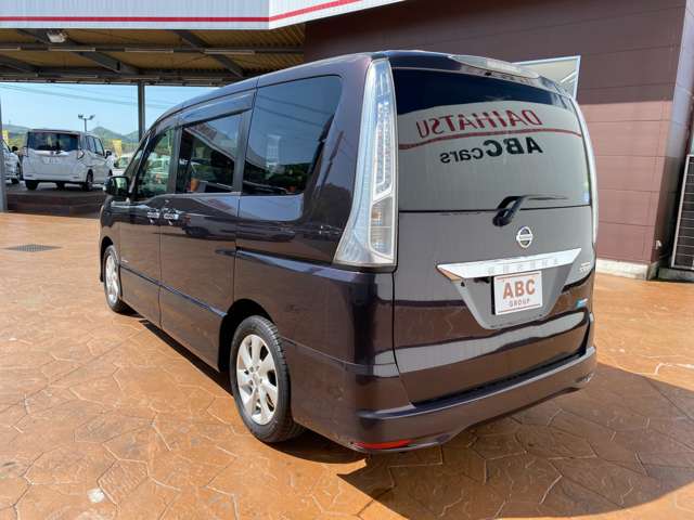 日産 セレナ ２．０ ハイウェイスター Ｇ Ｓ－ＨＹＢＲＩＤ H25年 (中国) 99