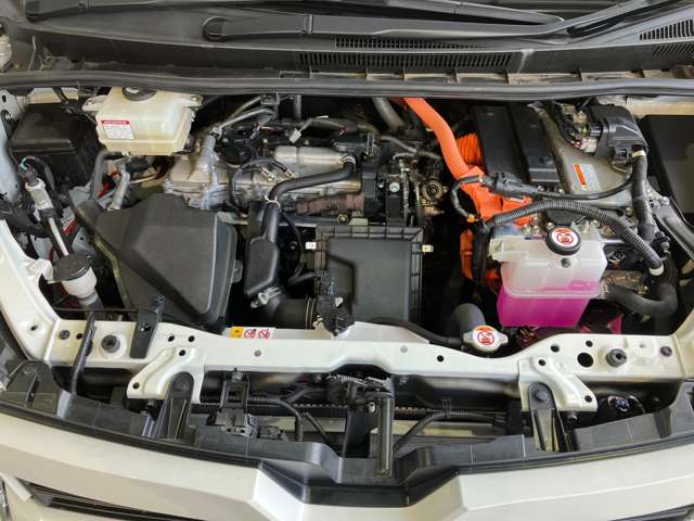 トヨタ ヴォクシー １．８ ハイブリッド ＺＳ 煌ＩＩＩ R3年 (近畿) 99