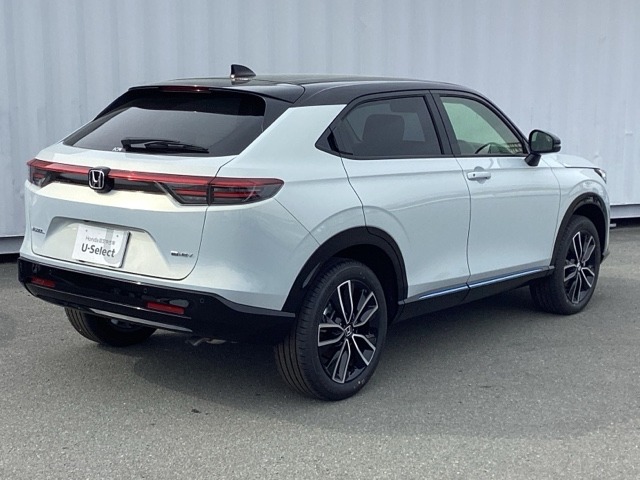 ホンダ ヴェゼル １．５ Ｅ：ＨＥＶ Ｚ プレイパッケージ R8年 (近畿) 99