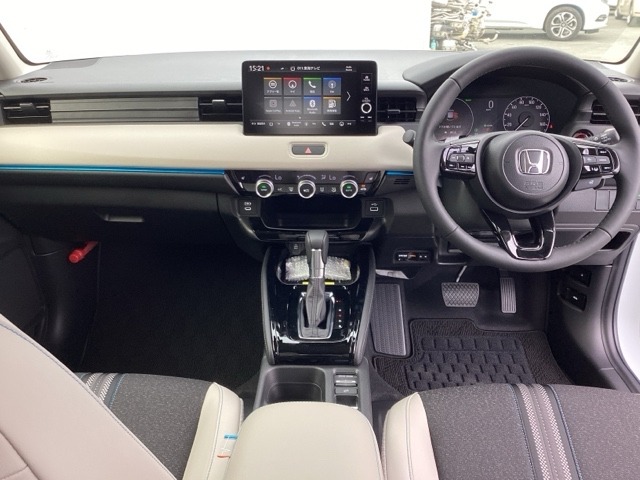 ホンダ ヴェゼル １．５ Ｅ：ＨＥＶ Ｚ プレイパッケージ R8年 (近畿) 99
