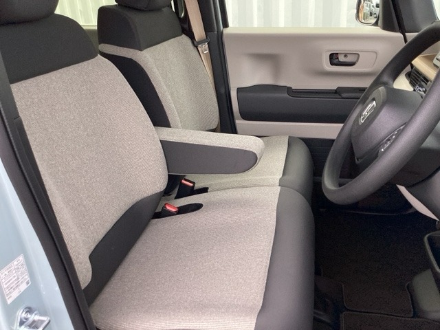 ホンダ Ｎ　ＢＯＸ ６６０ ファッションスタイル ２トーン R7年 (近畿) 99