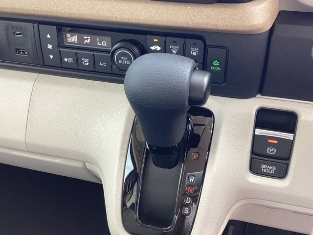 ホンダ Ｎ　ＢＯＸ ファッションスタイル　２トーン R7年 (近畿) 99