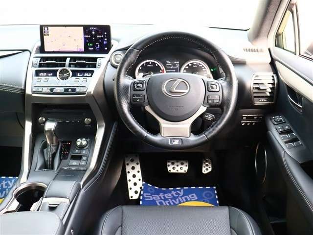 レクサス ＮＸ３００ ３００ Ｆスポーツ ４ＷＤ R2年 (関東) 99