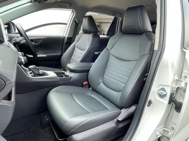 トヨタ ＲＡＶ４ ２．５ ハイブリッド Ｇ Ｅ－ＦＯＵＲ ４ＷＤ R3年 (関東) 99