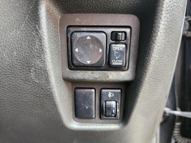日産 キューブ １．５ １５Ｘ インディゴセレクション H22年 (近畿) 99