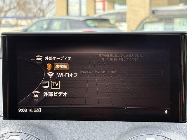 アウディ ＳＱ２ ２．０ ４ＷＤ R2年 (近畿) 99