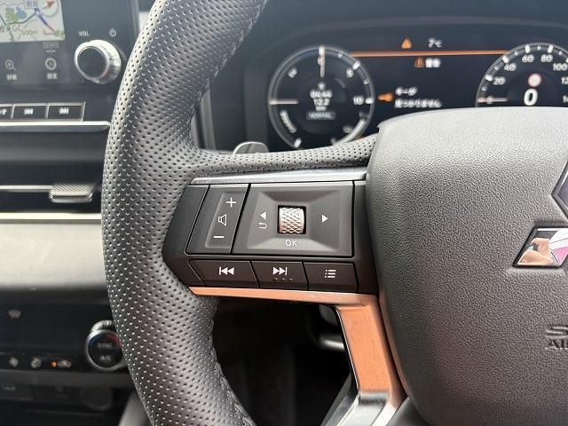 三菱 アウトランダーＰＨＥＶ ＰＨＥＶ ２．４ ブラック エディション ４ＷＤ R5年 (近畿) 99