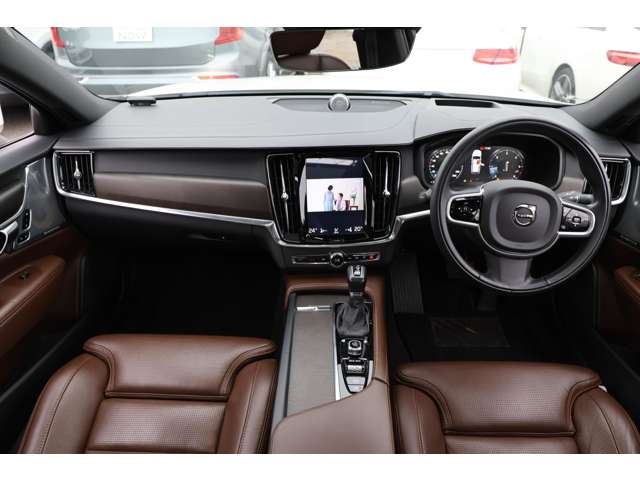 ボルボ Ｖ９０クロスカントリー Ｄ４ ＡＷＤ サマム ディーゼルターボ ４ＷＤ R1年 (関東) 99