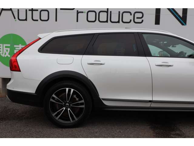 ボルボ Ｖ９０クロスカントリー Ｄ４ ＡＷＤ サマム ディーゼルターボ ４ＷＤ R1年 (関東) 99