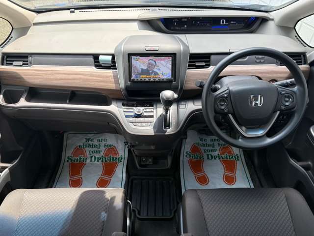 ホンダ フリード １．５ Ｇ ４ＷＤ R4年 () 99