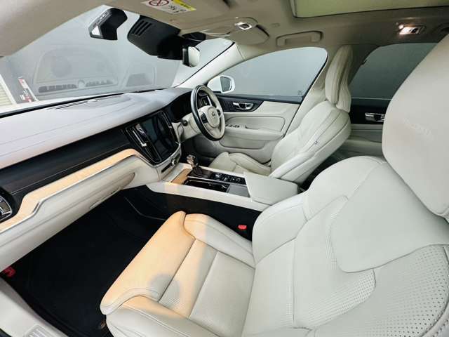 ボルボ Ｖ６０ Ｔ５　インスクリプション H30年 (関東) 99