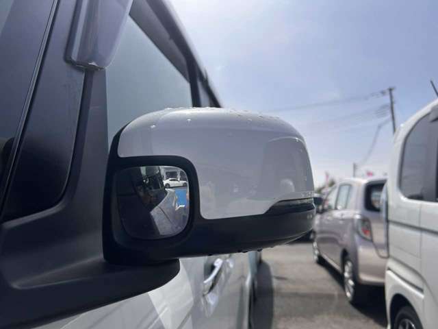ホンダ Ｎ　ＢＯＸ カスタム ６６０ Ｌ R3年 (関東) 99