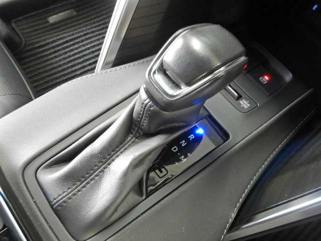 トヨタ ハリアー ２．０ Ｚ レザーパッケージ R2年 (九州・沖縄) 99