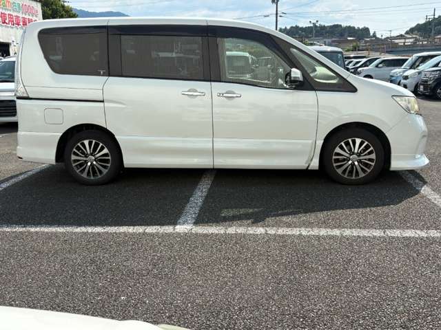 日産 セレナ ２．０ ハイウェイスター Ｓ－ＨＹＢＲＩＤ エアロモード H25年 (近畿) 99