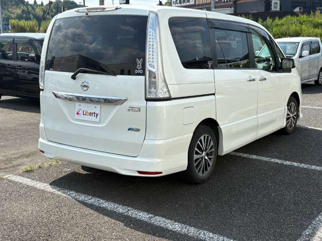 日産 セレナ ２．０ ハイウェイスター Ｓ－ＨＹＢＲＩＤ エアロモード H25年 (近畿) 99
