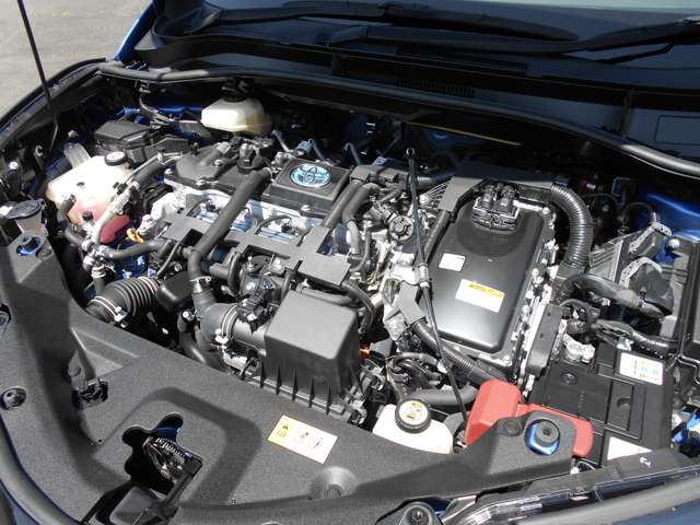 トヨタ Ｃ−ＨＲ ハイブリッド １．８ Ｓ R1年 () 99