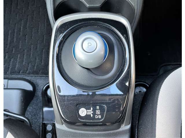 日産 ノート １．２ Ｅ－ＰＯＷＥＲ Ｘ H29年 (東北) 99