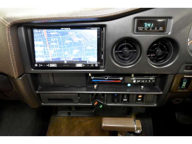 トヨタ ランドクルーザー７０ ４．０ ＶＸ ハイルーフ ４ＷＤ S63年 (近畿) 99