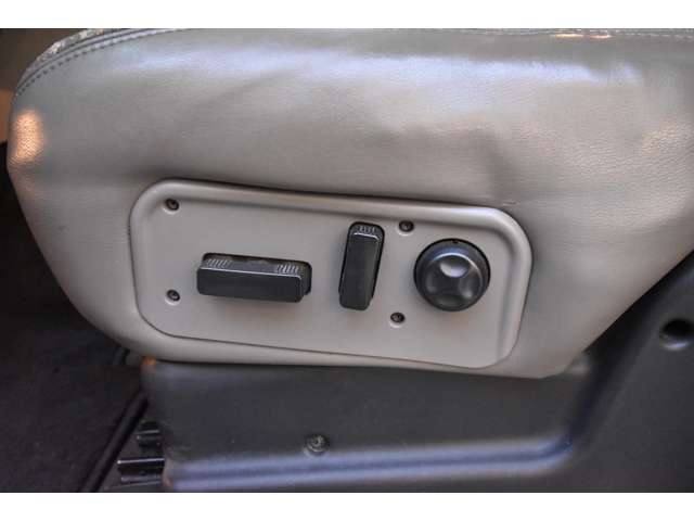 ハマー Ｈ２ タイプＧ ４ＷＤ H15年 (近畿) 99