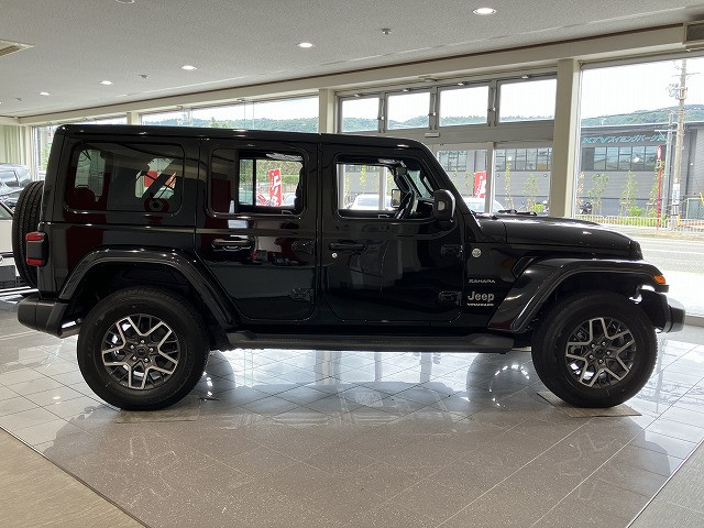 ジープ ラングラー　アンリミテッド アンリミテッド サハラ ４ＷＤ R7年 (近畿) 99