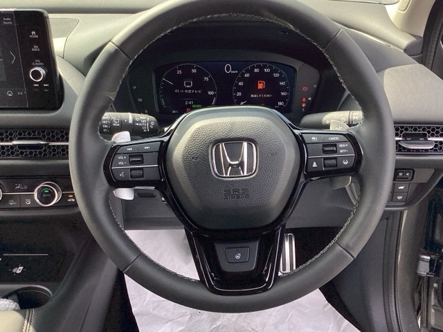 ホンダ ＺＲ－Ｖ ２．０ Ｅ：ＨＥＶ Ｚ ４ＷＤ R8年 (近畿) 99