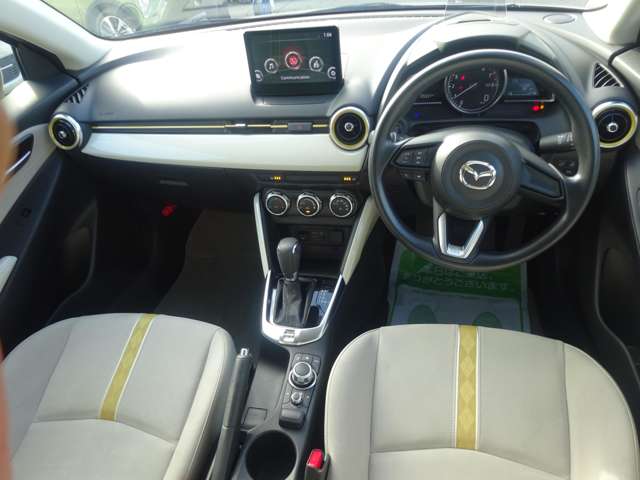 マツダ ＭＡＺＤＡ２ １．５ １５Ｓ サンリット シトラス R4年 (関東) 99