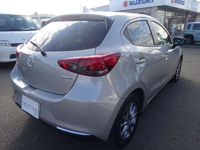 マツダ ＭＡＺＤＡ２ １．５ １５Ｓ サンリット シトラス R4年 (関東) 99