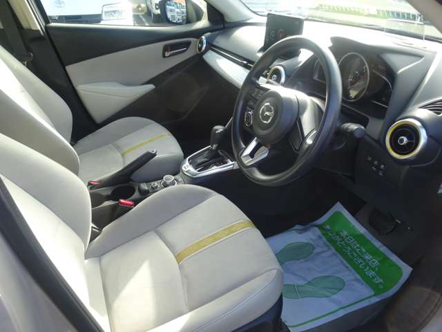 マツダ ＭＡＺＤＡ２ １．５ １５Ｓ サンリット シトラス R4年 (関東) 99