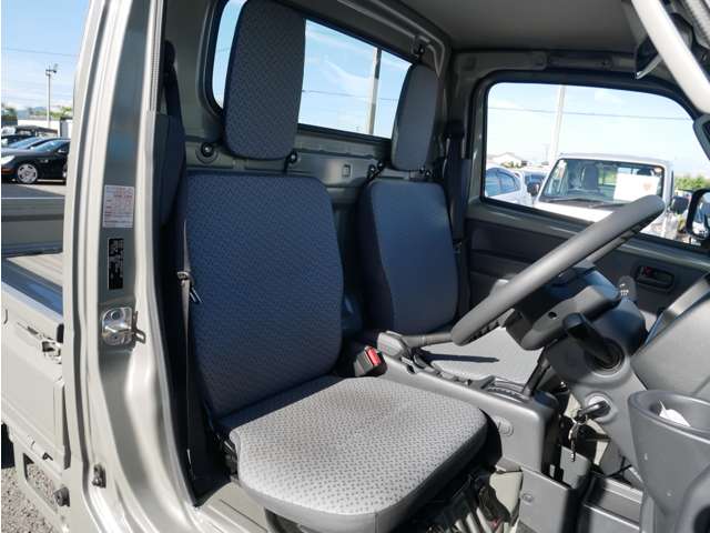 スズキ キャリイトラック ６６０ ＫＣエアコン・パワステ ３方開 ４ＷＤ R7年 (四国) 99