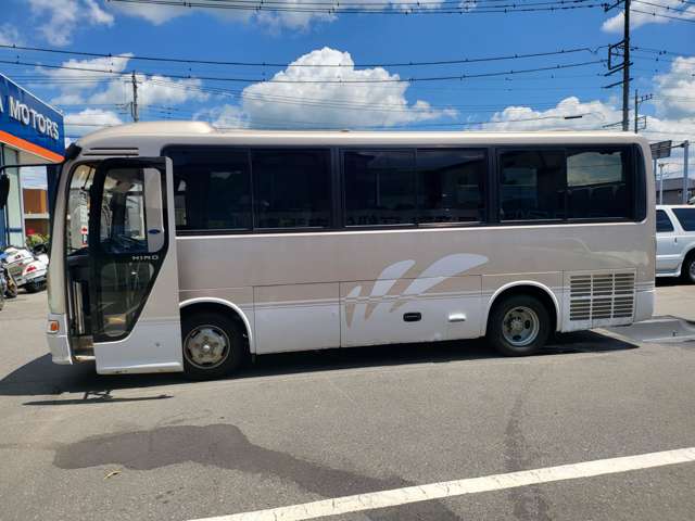 日野自動車 リエッセ ２９人乗リ H14年 (関東) 99