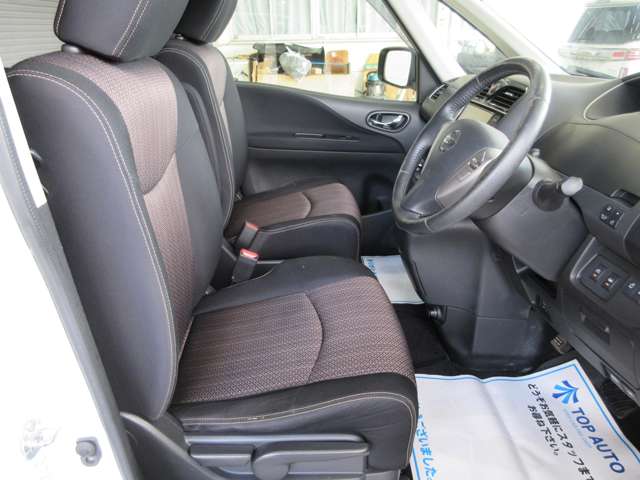 日産 セレナ ２．０ ハイウェイスター Ｓ－ＨＹＢＲＩＤ アドバンストセーフティ パッケージ H26年 (関東) 99