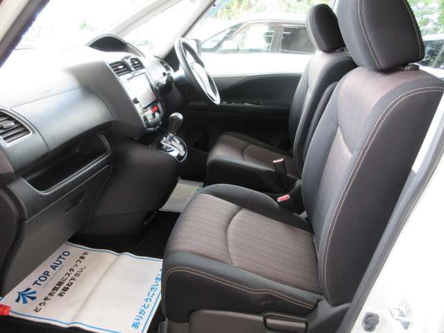 日産 セレナ ２．０ ハイウェイスター Ｓ－ＨＹＢＲＩＤ アドバンストセーフティ パッケージ H26年 (関東) 99