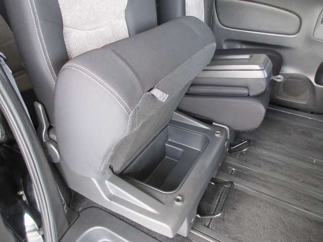 日産 セレナ ２．０ ライダー H23年 (関東) 99